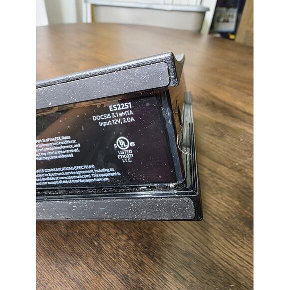 Spectrum ES2251 D3.1 2.5G Emta Docsis Advanced Modem - Picture 10 of 16